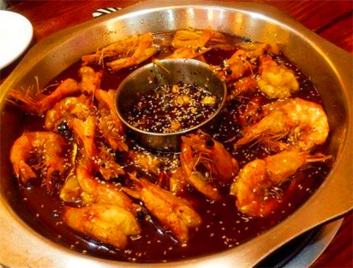 一锅红颜香辣虾